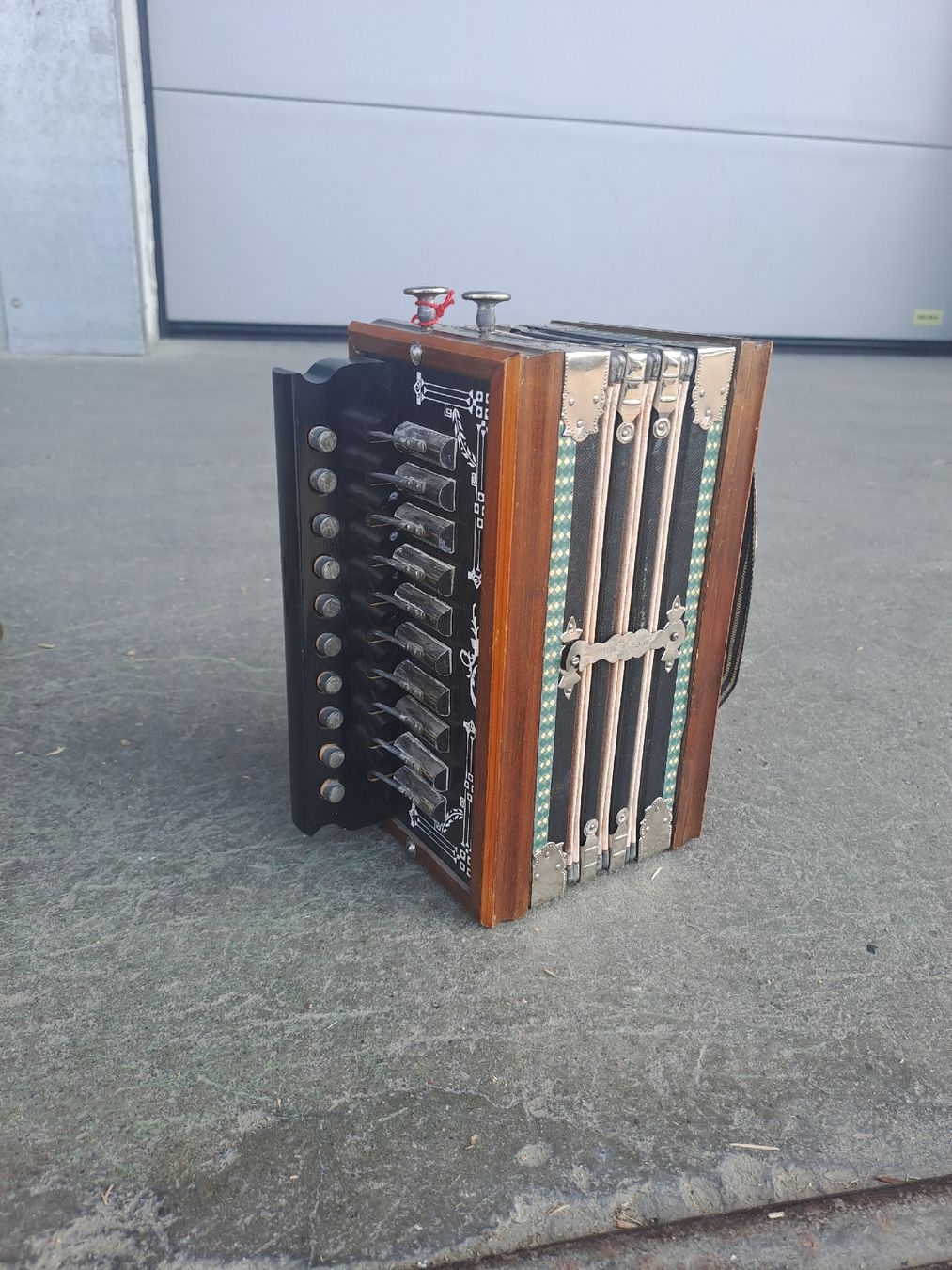 Strumenti musicali: mini orgeli diatonisch – Usato da Villeneuve venduto da BibiVintage