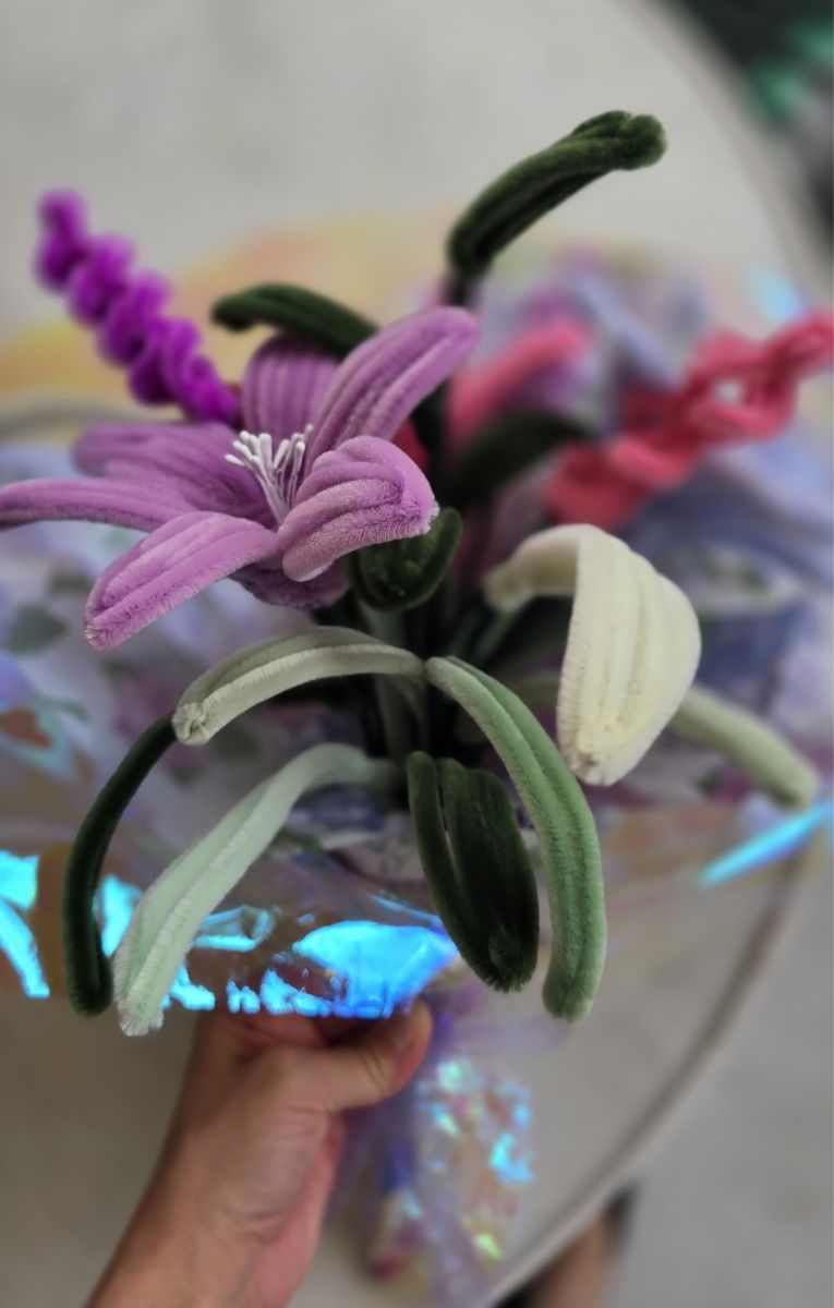 Tutte le decorazioni: Handgefertigter Blumenstrauss – Nuovo e nell'imballaggio originale da Zürich venduto da fir_h2dn