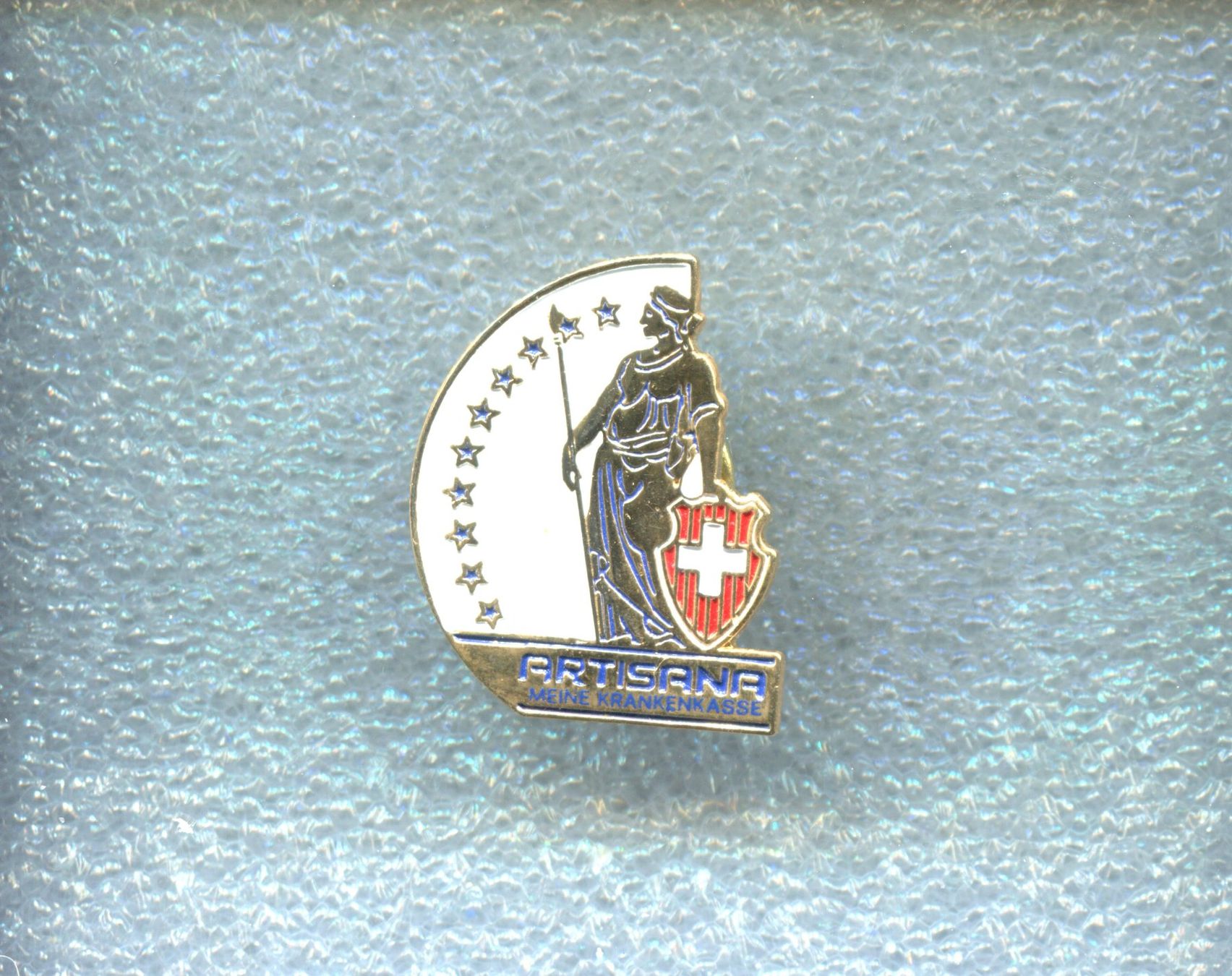 Placchette & Badge: ARTISANA  Krankenkasse – Usato da Winterthur venduto da Sammleroase