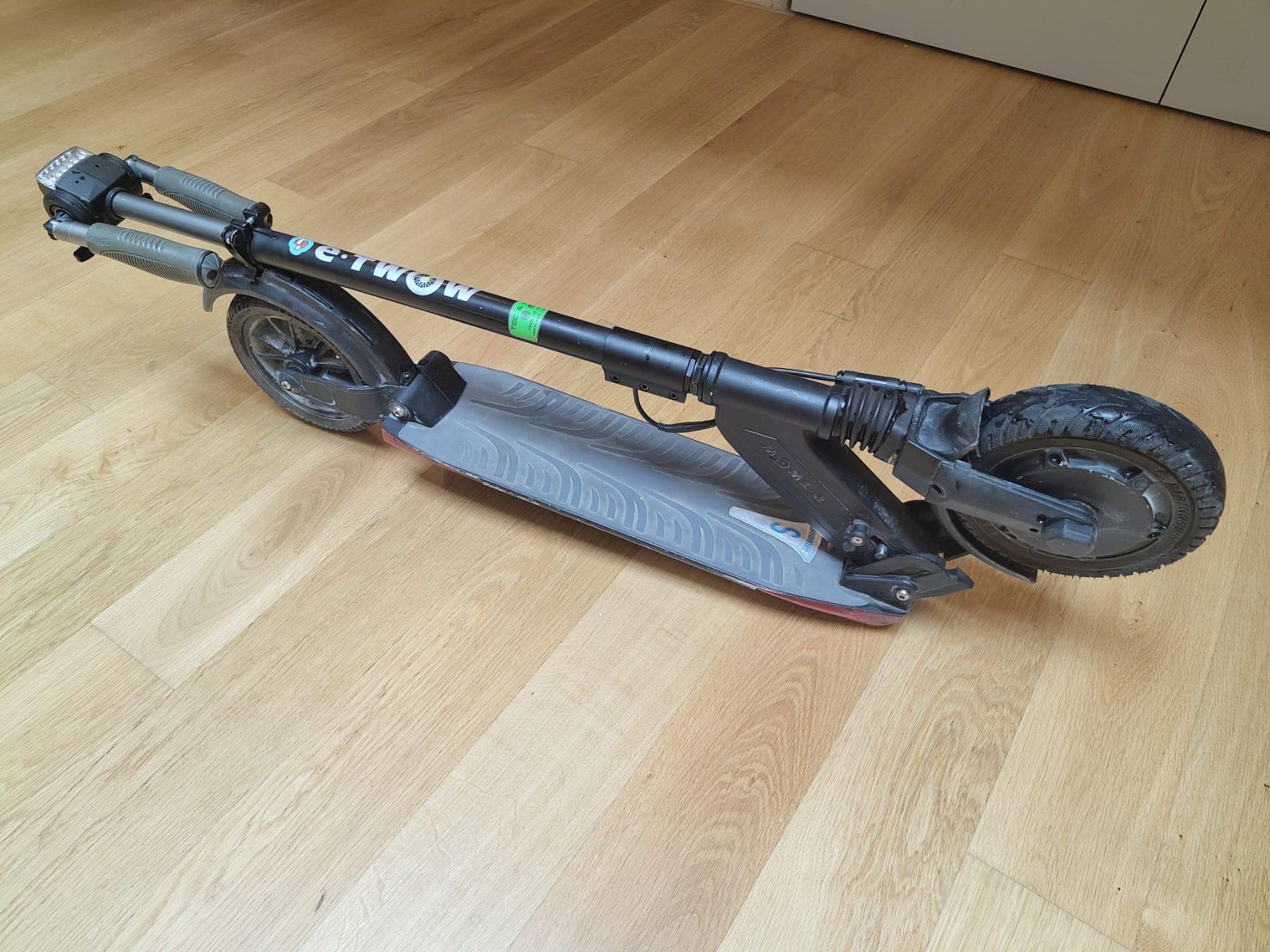 Scooter: Trotinette électrique etwow BOOSTER PLUS S+ – Usato da Renens VD venduto da Putchiron