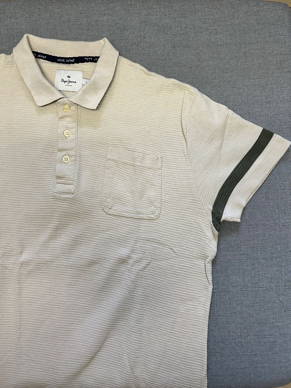 Pepe Jeans Magliette Polo: Edles Poloshirt von Pepe Jeans – Nuovo (secondo la descrizione) da Chur venduto da i__trade 2