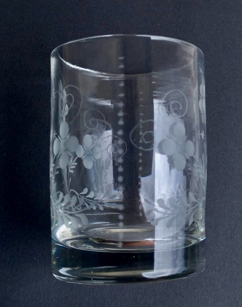 Gläser: Becherglas Liselotte Walz doppelseitige Blume – Gebraucht aus Burgdorf von glasrabe01 1