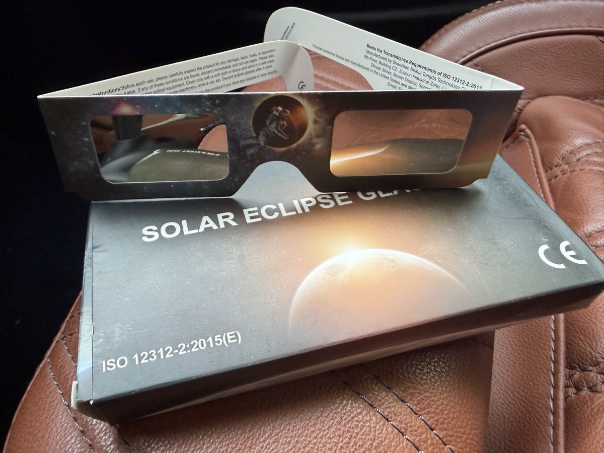 Lunettes & Verres: Sonnenfinsternis Brille 1 Stck Solar Eclipse – Neuf avec emballage d'origine à Burgdorf par Asommer