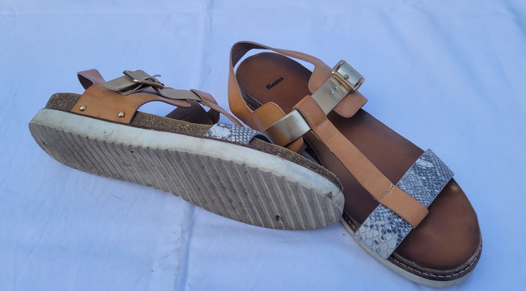 Scarpe da donna: Sandalen Leder Sommerschuh Bata 41 – Nuovo (secondo la descrizione) da Ruggell venduto da liverzano1 1