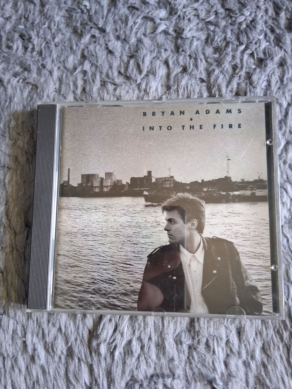 CDs: BRYAN ADAMS     INTO THE FIRE     CD – Gebraucht aus Wetzikon ZH von Ramones01