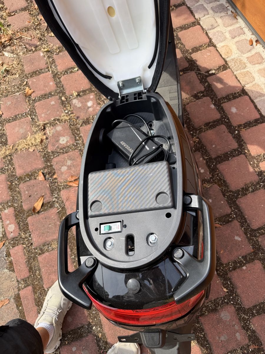 Scooter: SWFT MAXX E-Roller im neuwertigen Zustand 200km – Usato da Zeiningen venduto da geo_j8wx 5