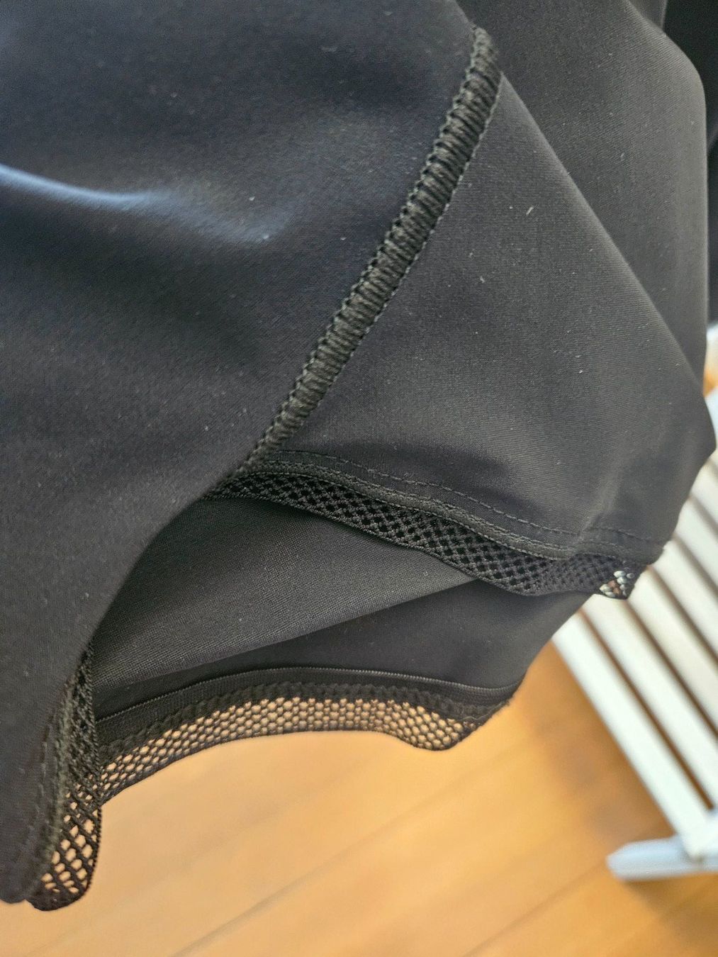 Vestiti: HIGH USE Kleid Schwarz – Usato da Bern venduto da Alea6892 2