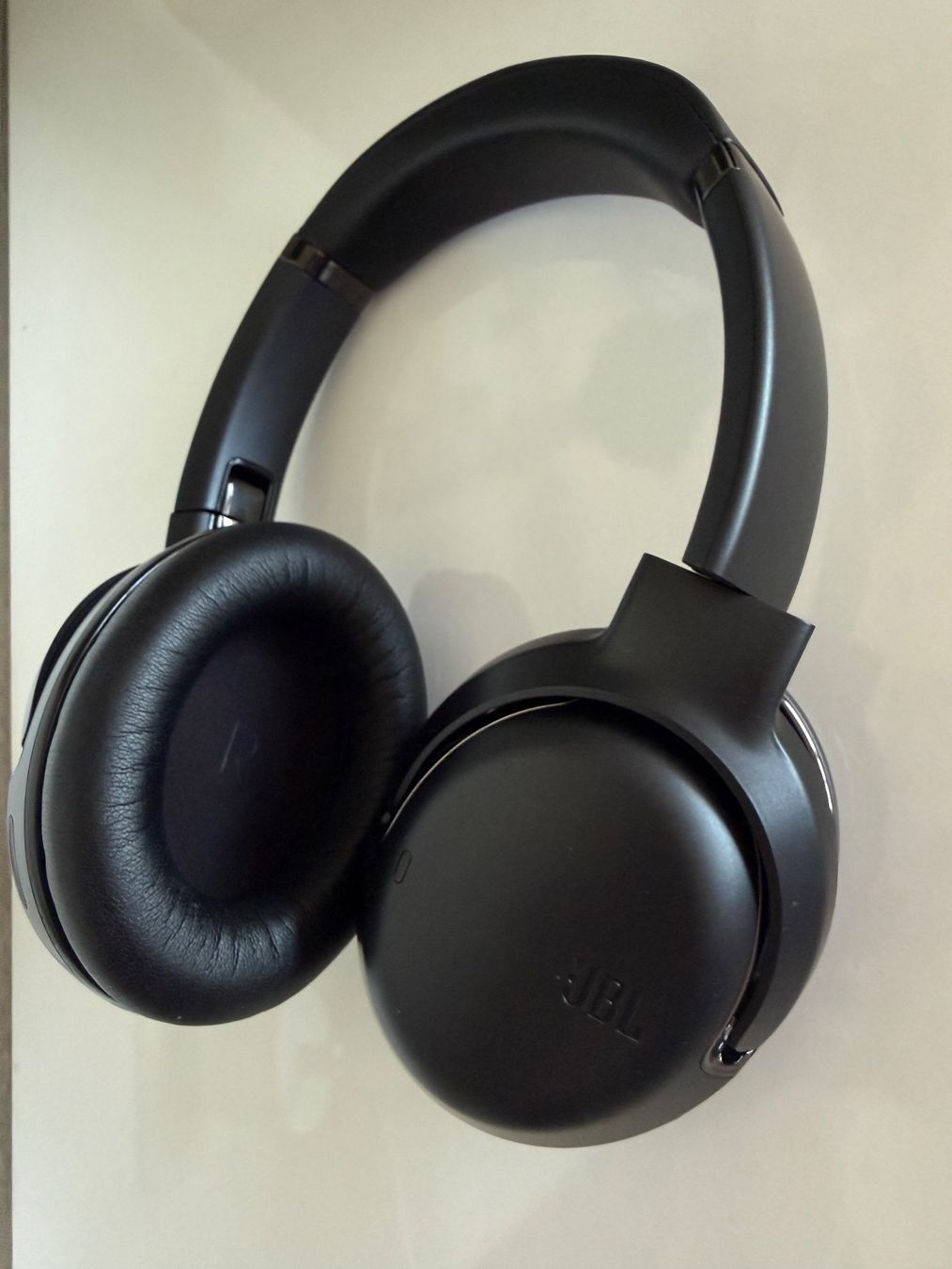 JBL Cuffie: JBL TOUR ONE M2 – Usato da Küssnacht am Rigi venduto da Adriana_3 1