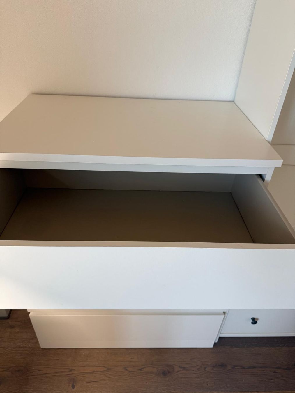 Ikea Fasciatoi & Accessori: Kommode mit 4 Schubladen, weiß,  – Usato da Lotzwil venduto da eva_8hbj 1