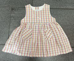 Herziges Kleidchen Gr. 4-6 Monate (68)