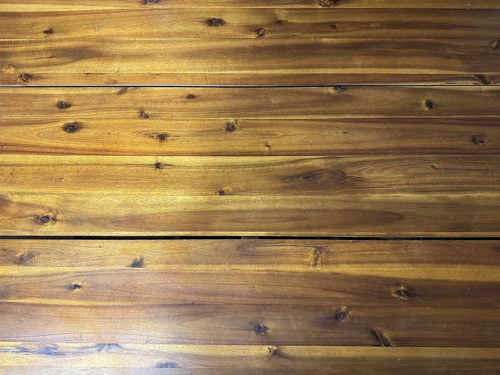 Gonser Tavoli: Massiver Holztisch mit Metallgestell – Usato da Wasterkingen venduto da GrhAli 1