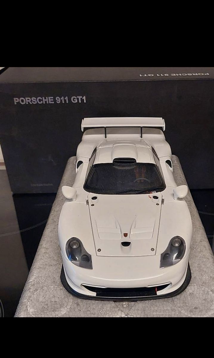Autoart Modellini d'auto: Porsche GT1 Autoart – Nuovo (secondo la descrizione) da Egolzwil venduto da Millennium88 1