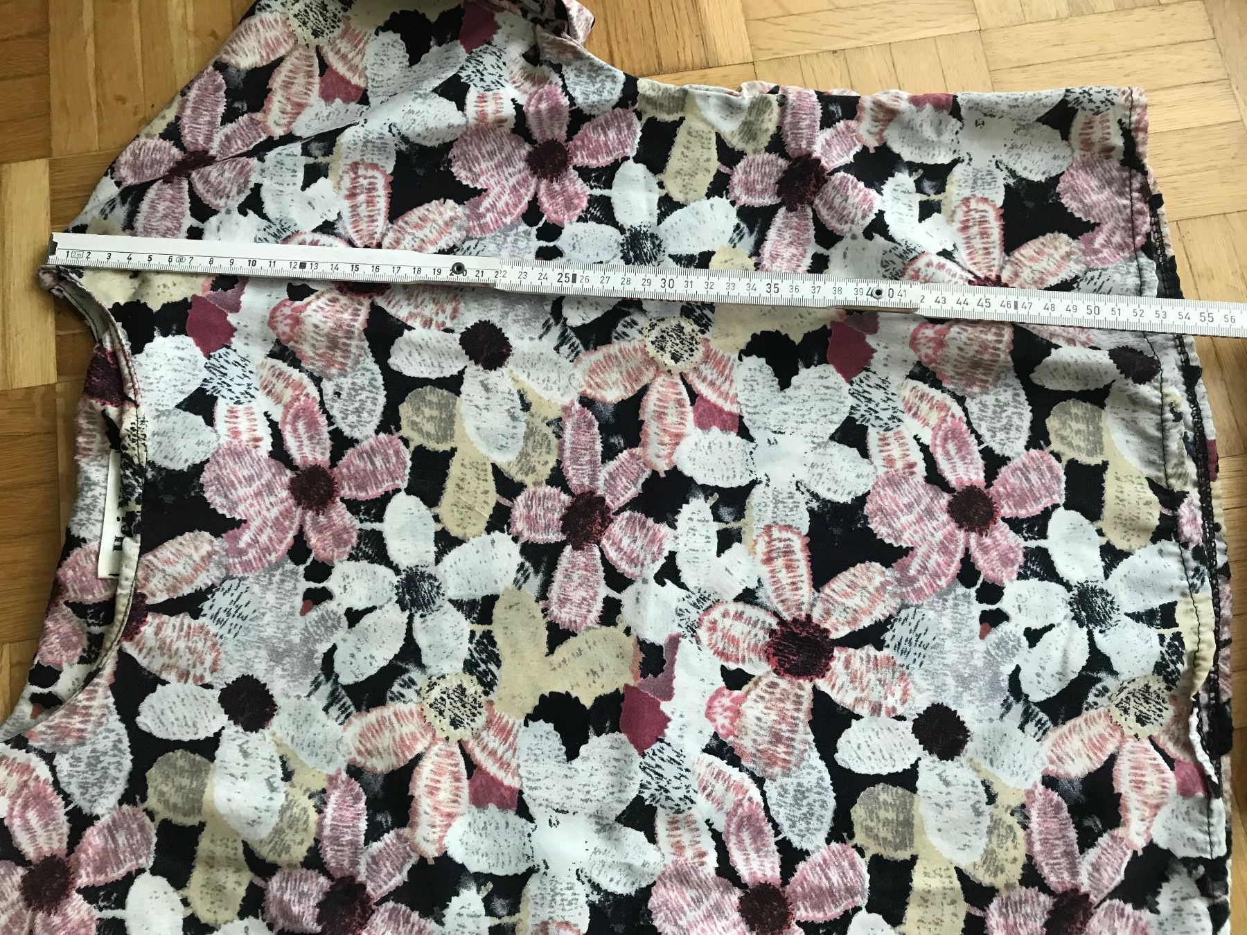 Top: Bluse / Top mit Blumenmuster ca Grösse M - Porto 1.40 – Usato da Emmenbrücke venduto da Hathor123 4