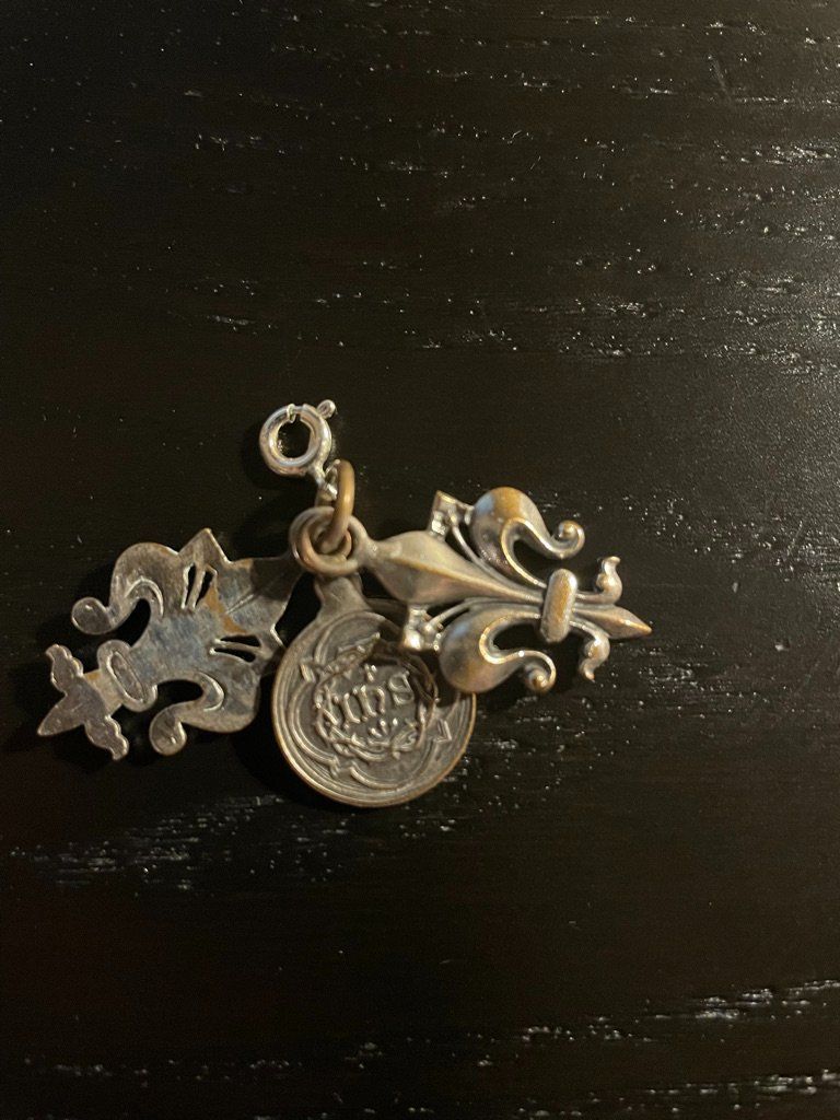 Medaillen: Médaille Sacré Cœur Fleurs de Lys argent – Gebraucht aus Lausanne von llcc27 1