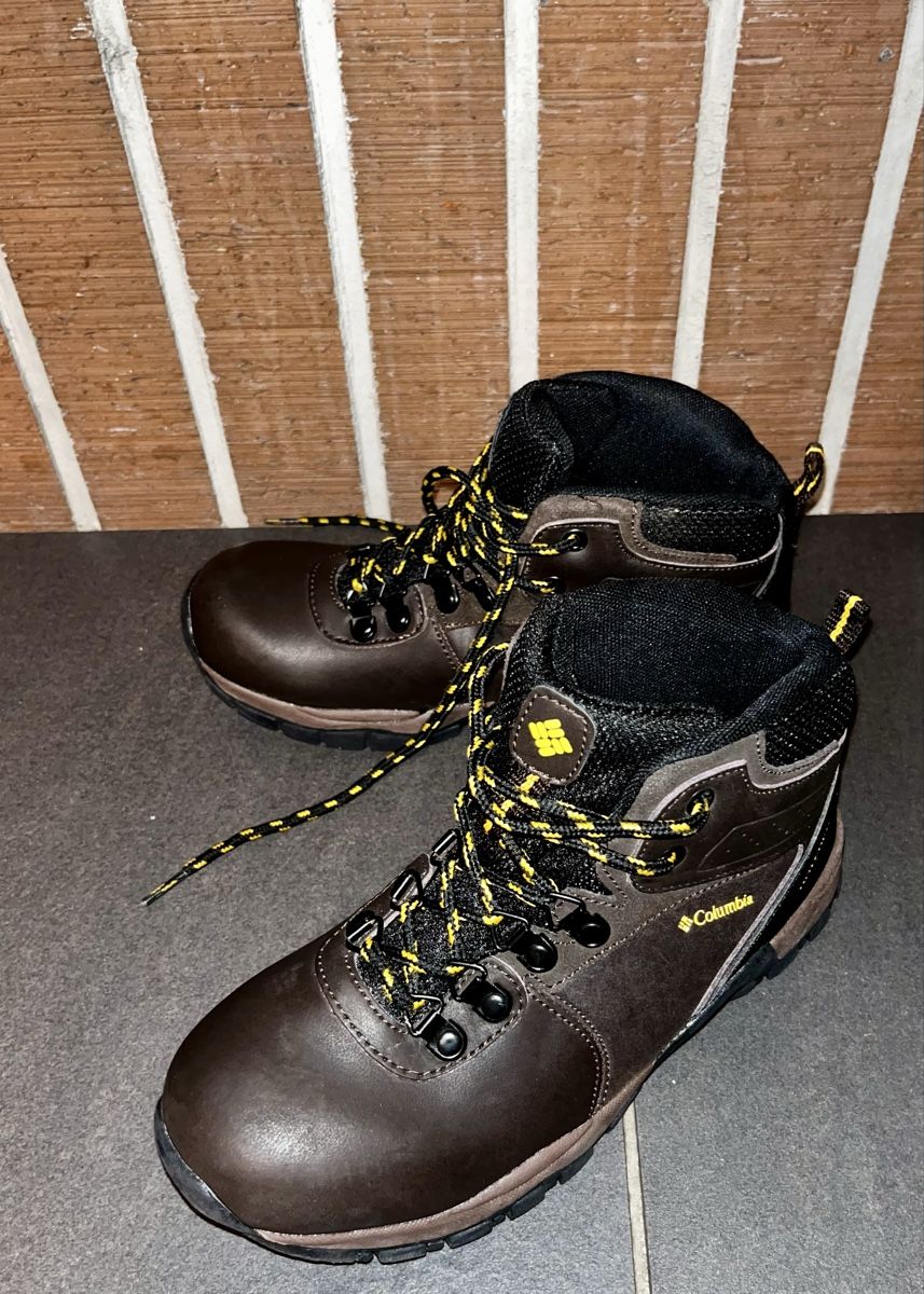 Columbia Scarpe per ragazzi: Robuste Columbia Kinder Wanderschuhe Gr 35 – Usato da St. Gallen venduto da Starlord77 2