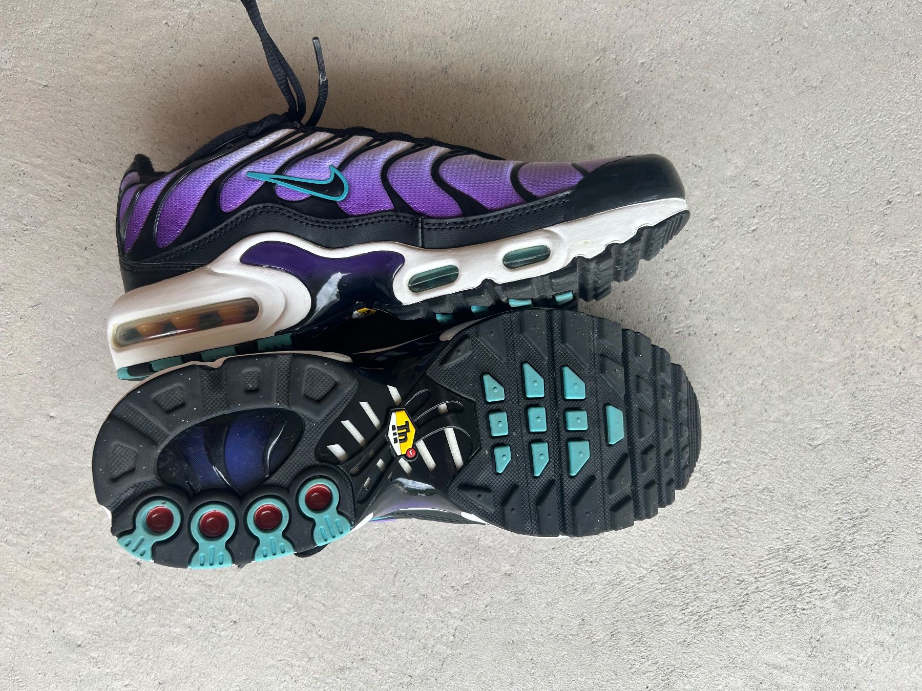 Nike Herrenschuhe: Nike Air Max Plus TN (reverse grape) Neu – Neu (gemäss Beschreibung) aus Liestal von Blueberrymuffin._ 3