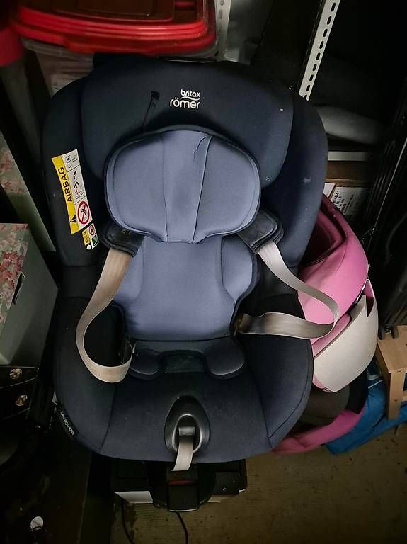 Seggiolini per auto: Siège auto Britax Brömer – Usato da Epalinges venduto da soa_5b6v 1
