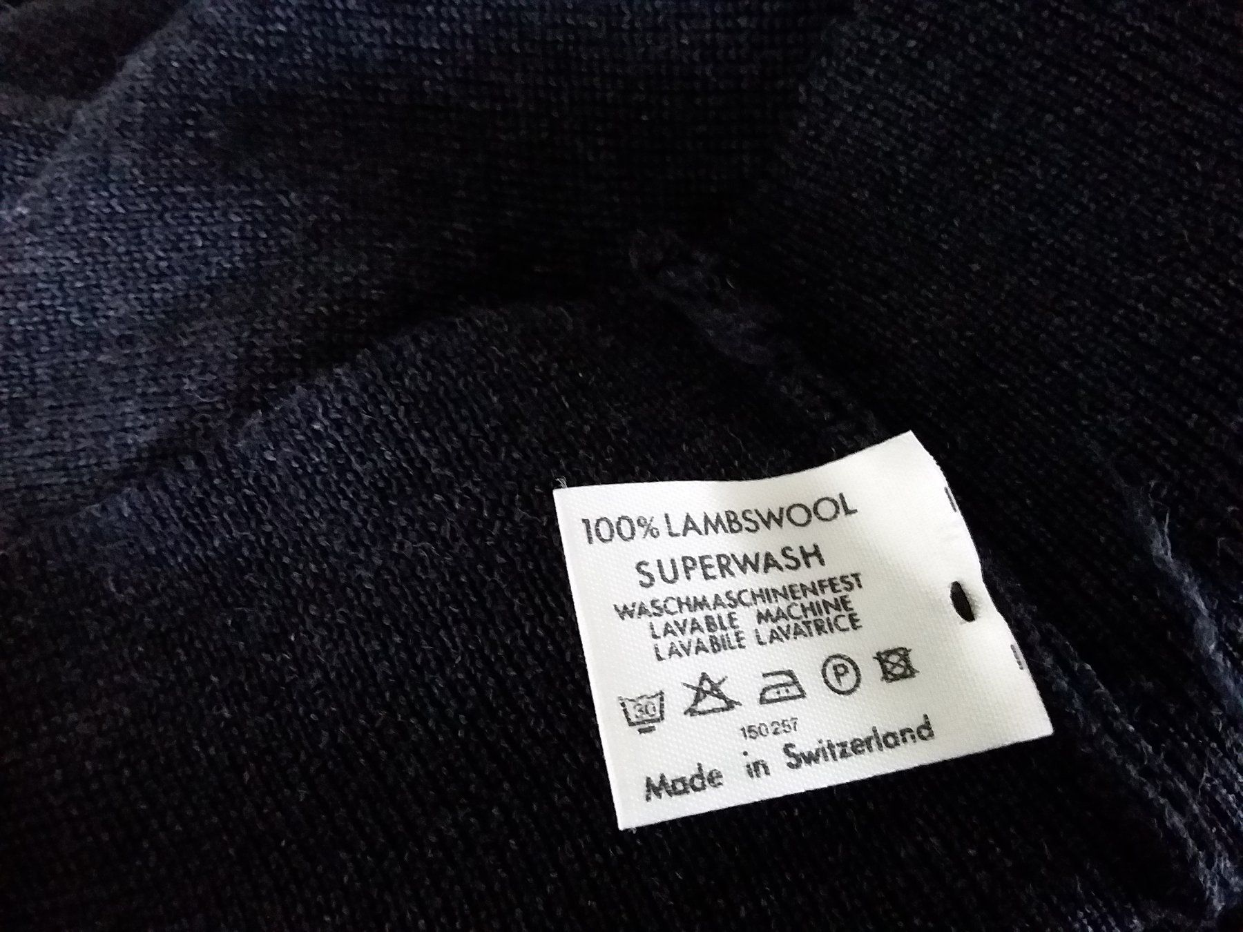 Pullover & Sweatshirts: IRIL Pullunder ohne Ärmel, Gr 56, Lambswool – Gebraucht aus Immensee von Btrutmann 3