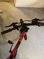 Kinderfahrrad Rot ST900 mit Stützrädern gute Zustand