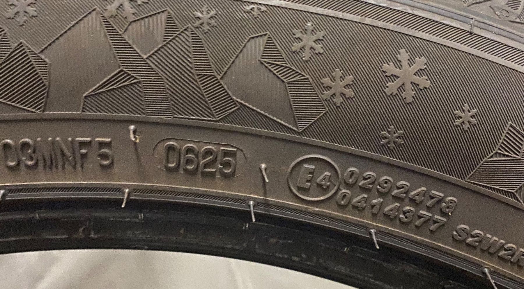 Semperit Pneumatici & Ruote complete: 235/50R19  Semperit Winterreifen – Usato da Baar venduto da fba_f78w 8