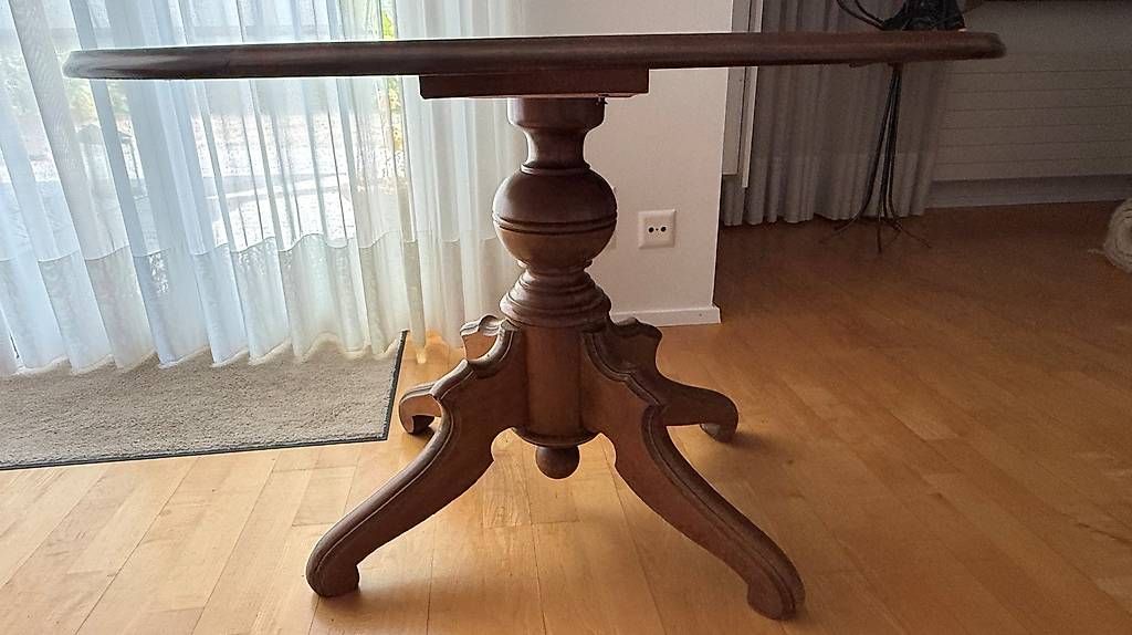 Tables: Salontisch aus Holz – D'occasion à Münsingen par inf_kd6b 3