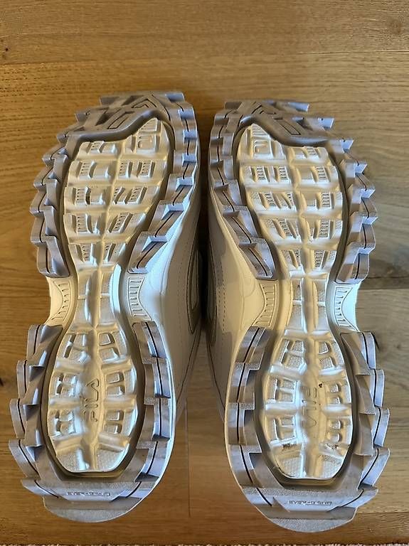 Fila Herrenschuhe: FILA Sneaker beige Gr. 38.5 – Gebraucht aus Hindelbank von LeoSal 2