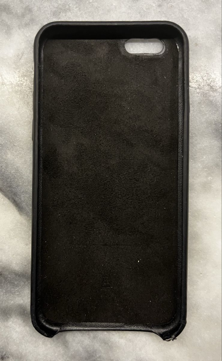 Apple Cover & Protezioni schermo: Schwarzes iPhone 6 Leder Case – Usato da Basel venduto da Lila11 1