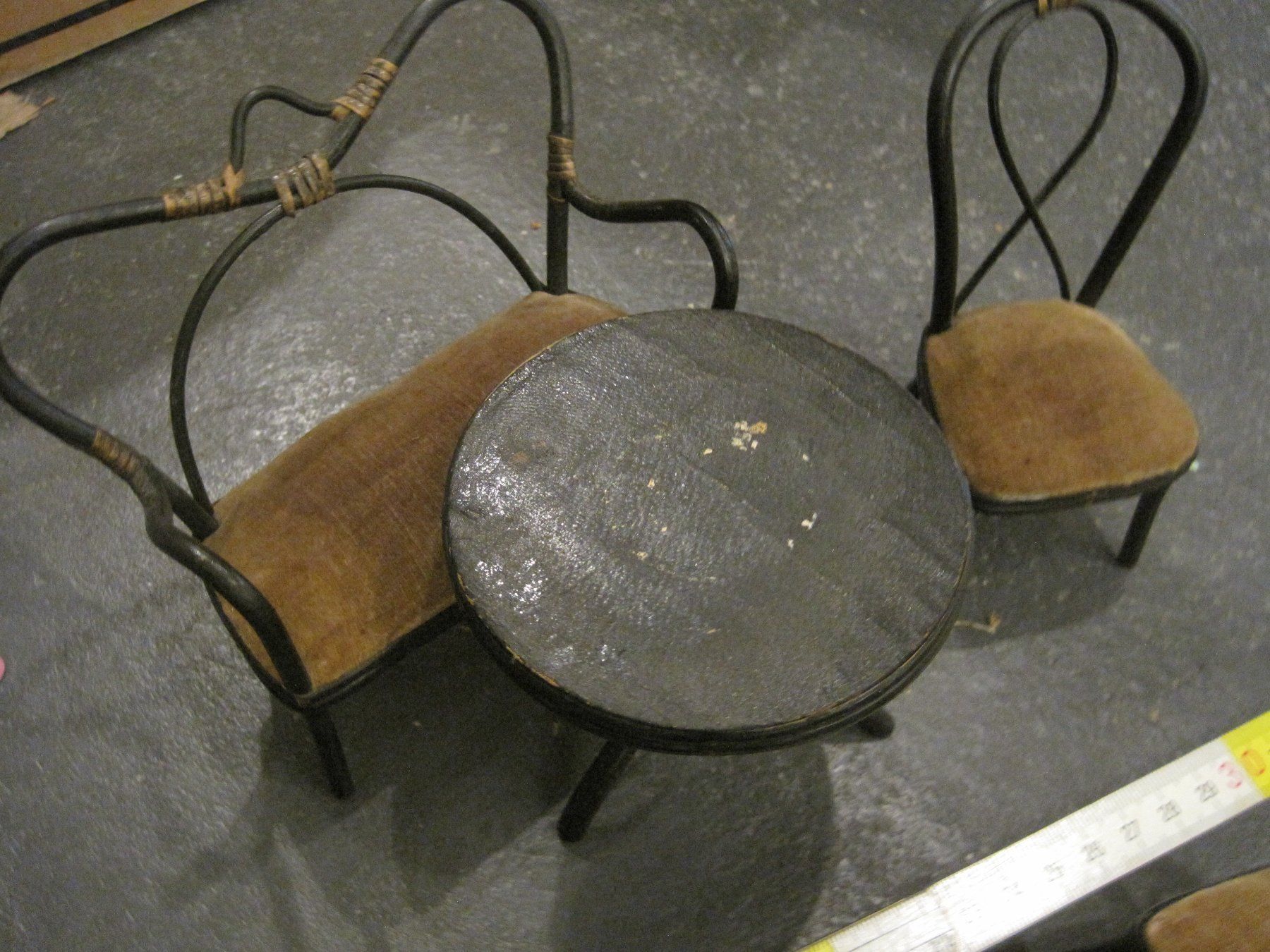 Case e mobili per bambole: Puppenstubenmöbel antik – Usato da Bischofszell venduto da Joachim-115 1