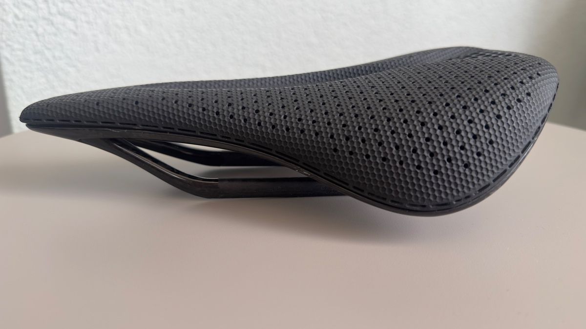 Pièces détachées: 3D Carbon Sattel  – Neuf (Voir description) à hochdorf par oxido007 1