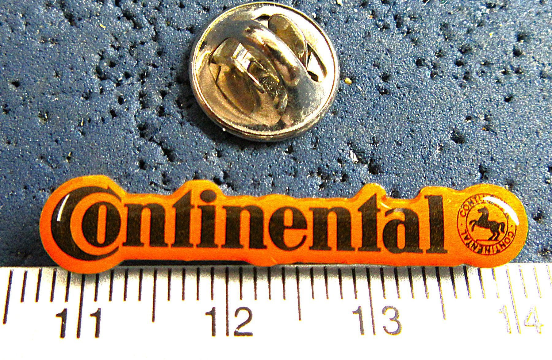 Plaketten & Abzeichen: CONTINENTAL AUTO PNEU PIN – Gebraucht aus Ettingen von Hausi4711