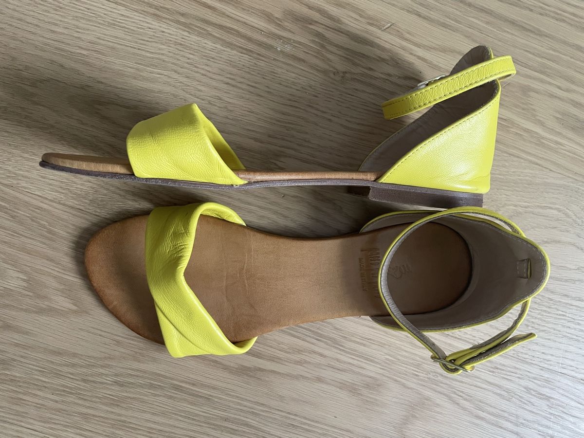 Scarpe da donna: Sandalen gelb, Gr. 39 – Usato da Wichtrach venduto da estrella03 2