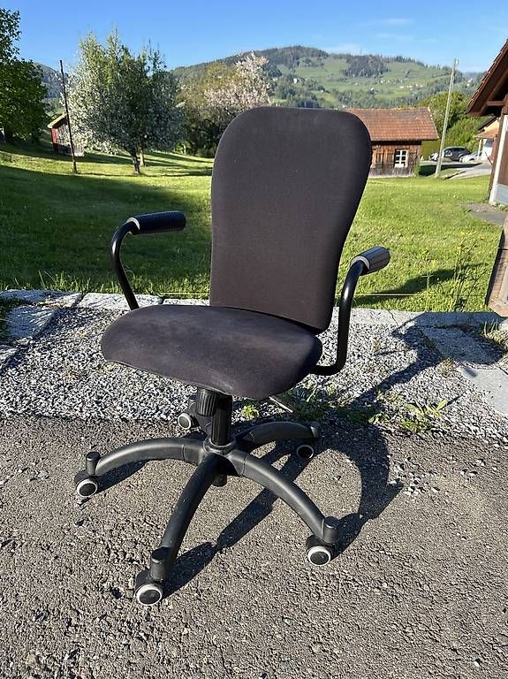 Sedie: Bürostuhl  – Usato da Dübendorf venduto da rea_x56n