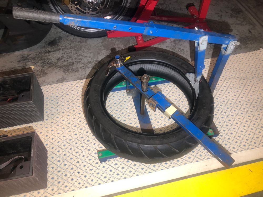 24-teiliges Reifenheber-Set Für Motorrad & Fahrrad – Mit Ventilwerkzeug & Teleskop-Magnet | Edelstahl Werkzeugset
