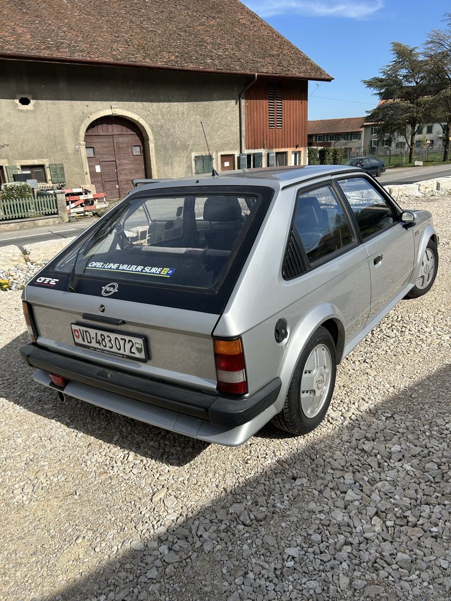 Automobili: Opel Kadett D GTE - Youngtimer en super état! – Usato da Thierrens venduto da Bigla 1