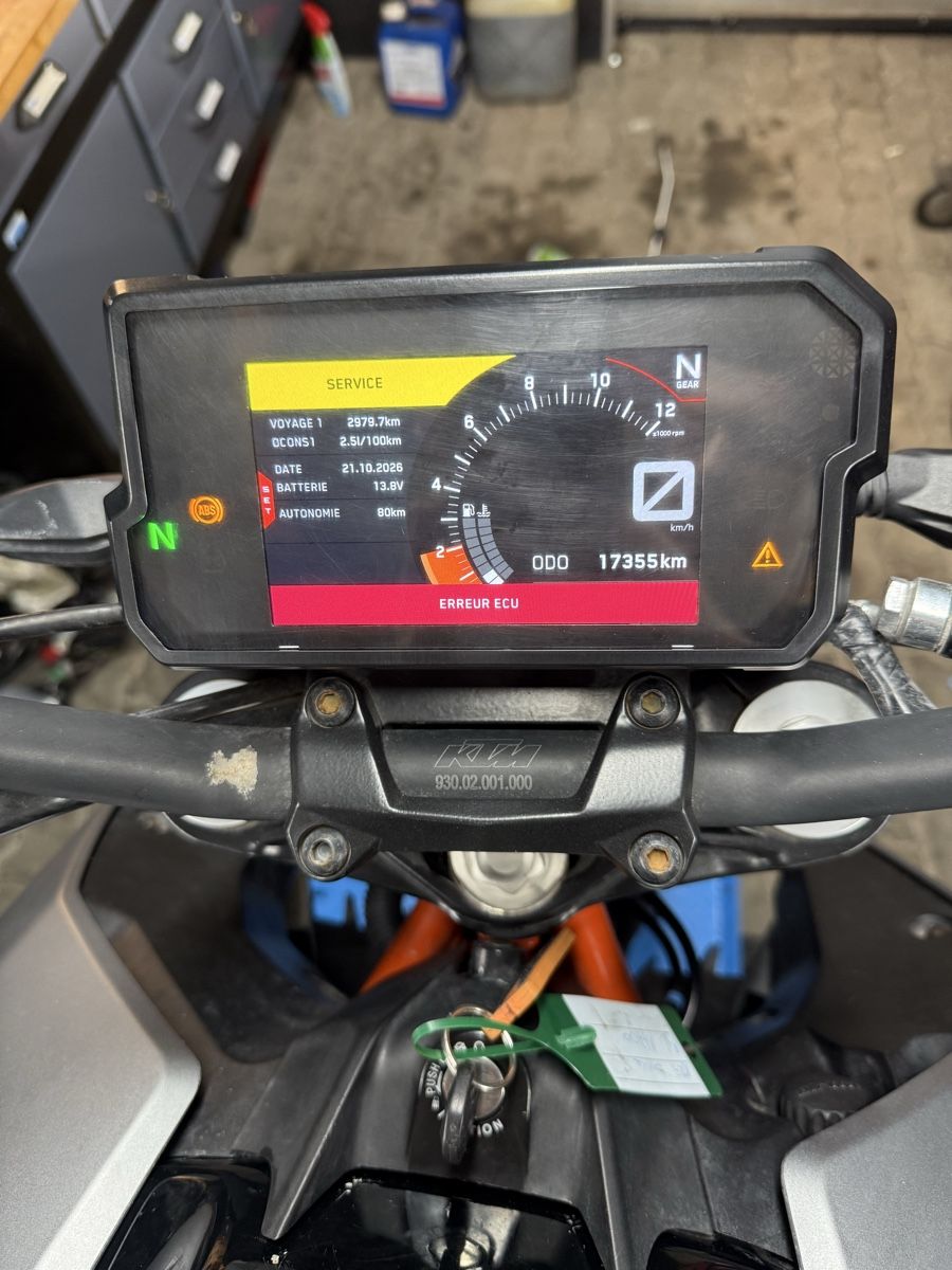 KTM Strada: KTM Duke 125 – Difettoso da Biel/Bienne venduto da sacha_F40 4