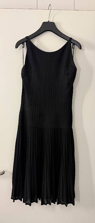 Vestiti: Echtes Chanel-Kleid – Usato da Gränichen venduto da Chanelsusi