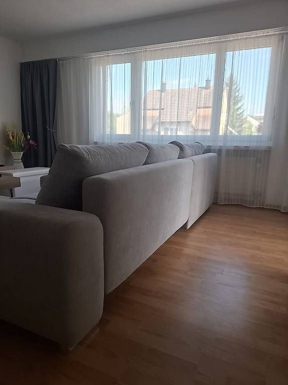 Divani: Sofa grau Stoff – Usato da Wängi venduto da Bibo4. 1