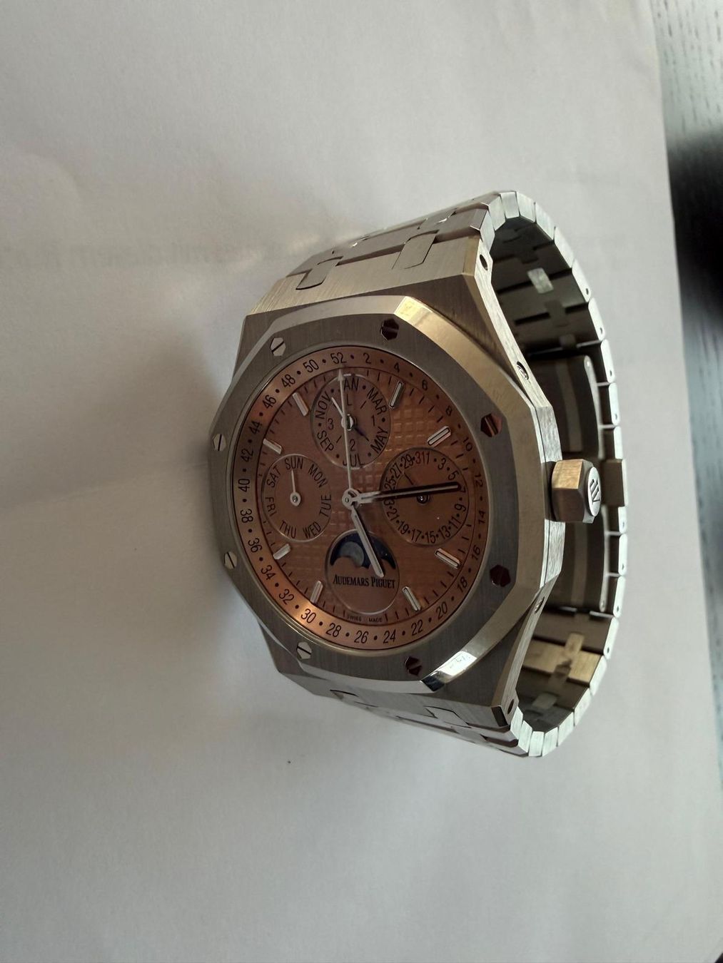 Audemars Piguet Orologi: Audemars Piguet Royal Oak Ewiger Kalender – Usato da Volketswil venduto da JubiJubi 2
