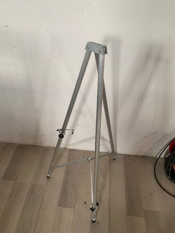 Laborstativ Aus Metall – Bunsenbrenner-Stativ Für Alkohollampen – 13,5 Cm Fußlänge, 9 Cm Ø – Für Chemie- & Physikunterricht