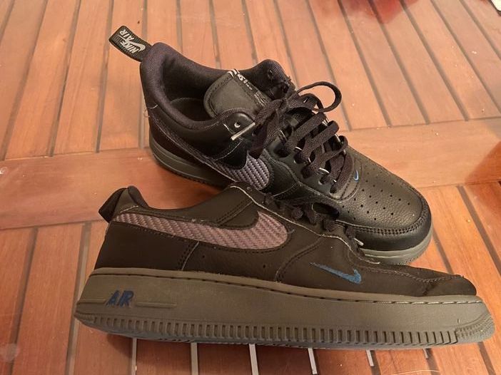Nike Scarpe da uomo: Herren Nike Air Sneaker 41 schwarz – Usato da Bergdietikon venduto da antovale 1