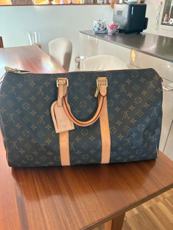 WEEKENDER Louis Vuitton MM Monogram Canvas