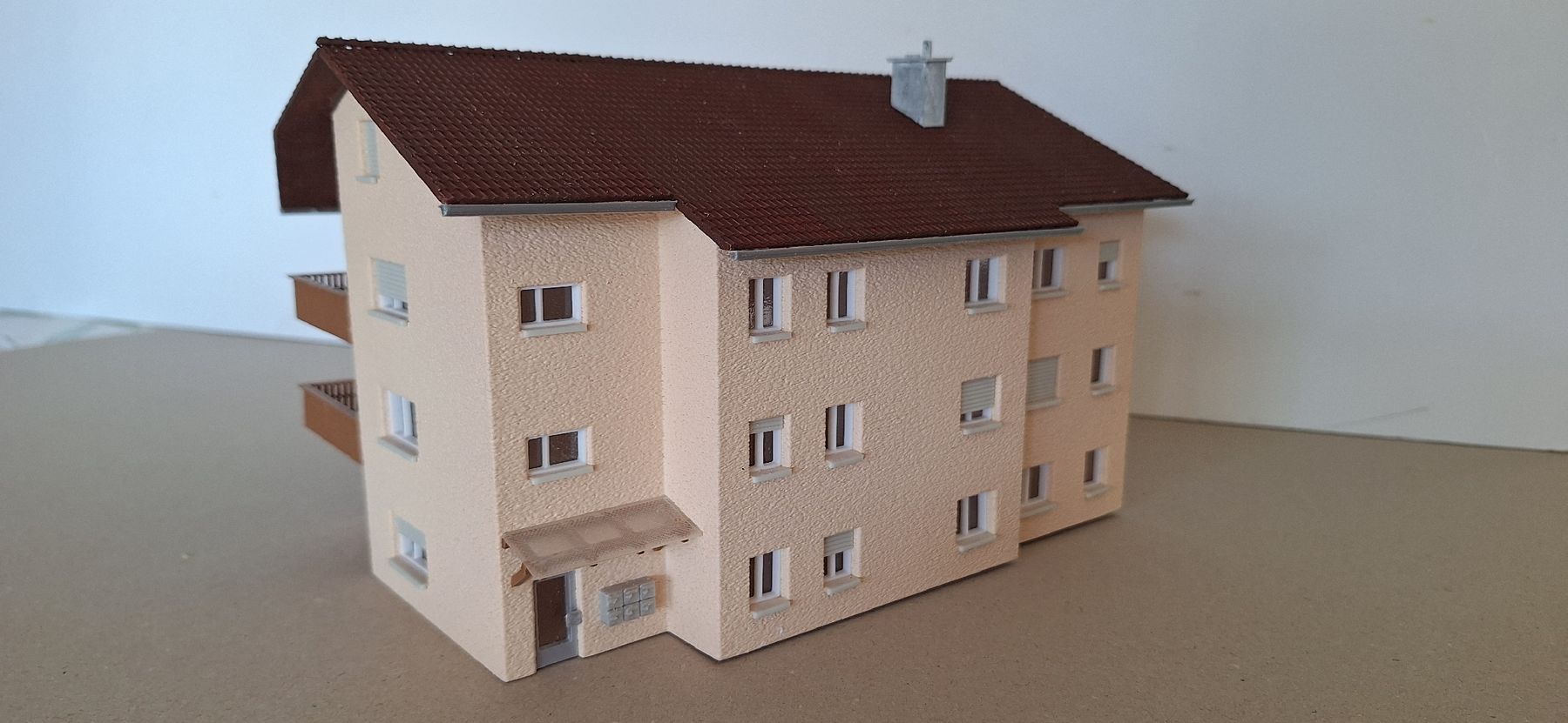 Modellini di ferrovie: Mehrfamilienhaus – Nuovo (secondo la descrizione) da Weisslingen venduto da Moco_mexiko 4