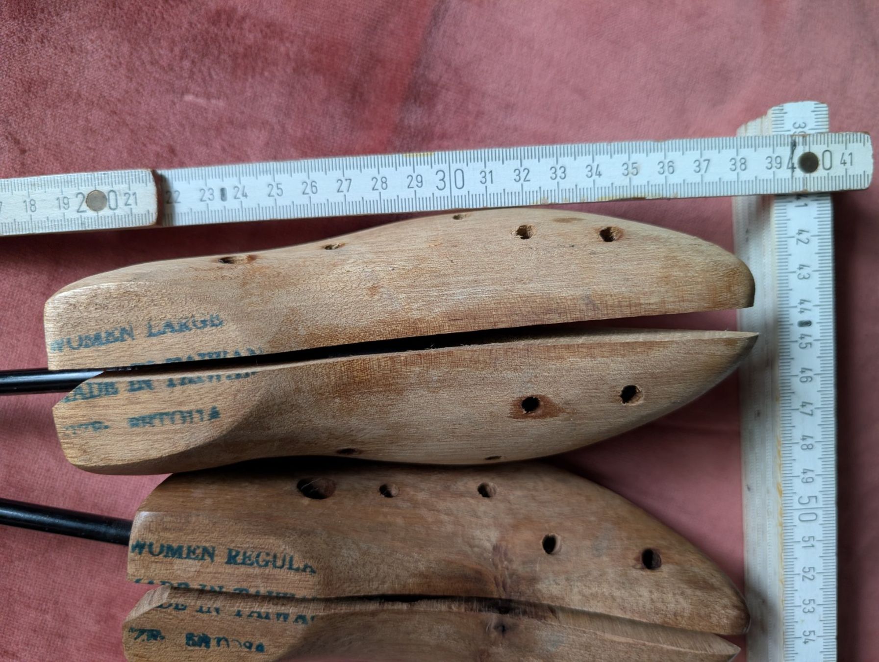 Tutti gli attrezzi: Schuhspanner Spreizer Holz regular Damen alt Made in Taywan – Usato da Gelterkinden venduto da Luusmaiteli 8