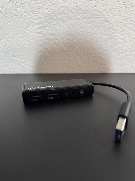 Hubs & Switches: Hub USB A 2x USB C 2x USB A – D'occasion à Vevey par diogodasilva_ 1