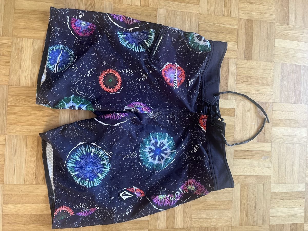 Volcom Costumi da bagno: Badeshorts Badehose Volcom NEU – Nuovo e nell'imballaggio originale da Vaduz venduto da Wurzla777