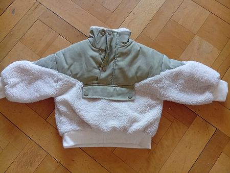 Kinder Pullover Jomake Teddyfleece grün weiss Grösse 90