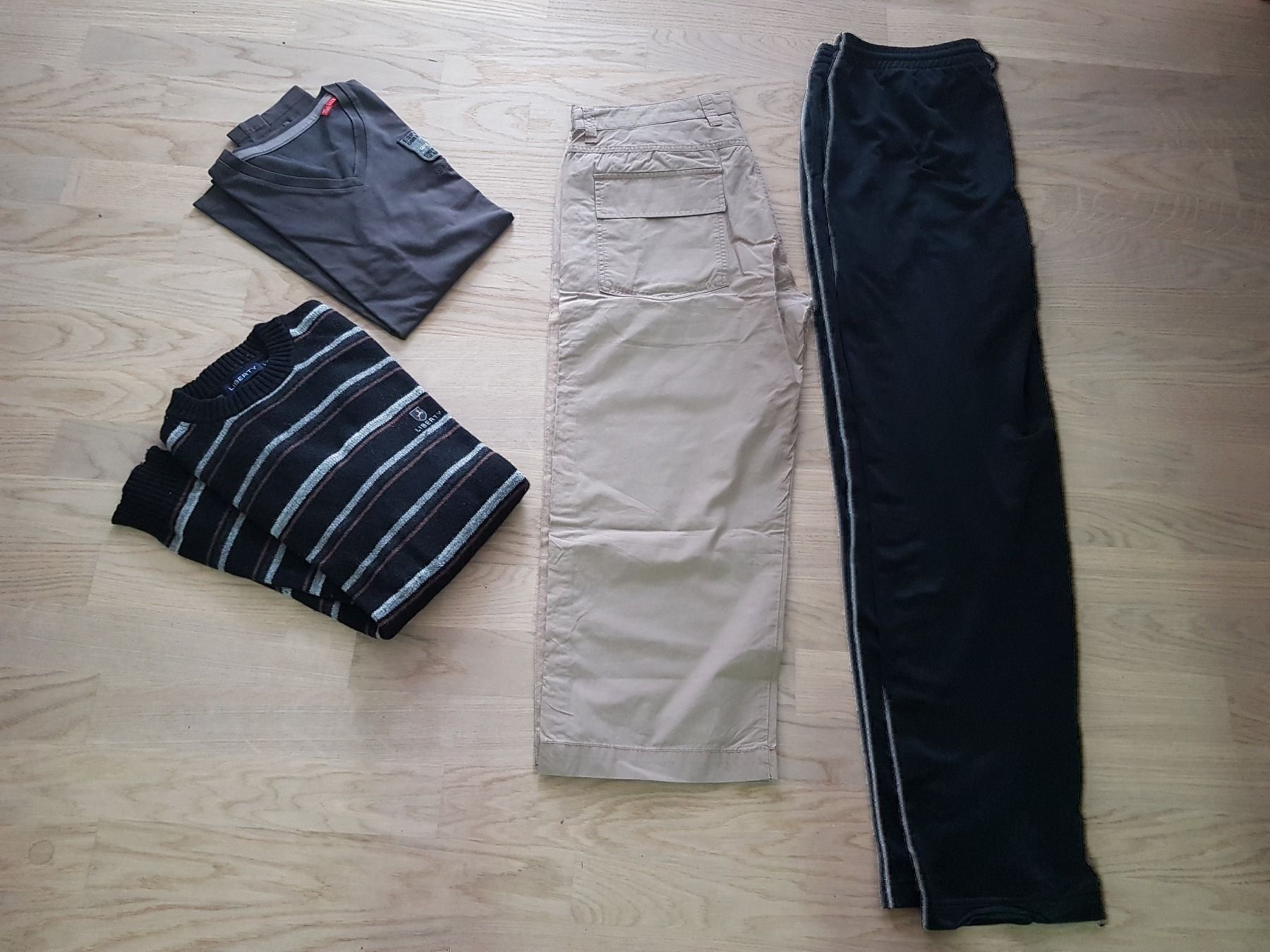 Lotti di vestiti: Kleider Paket Esprit Kappa Liberty Gr. L – Nuovo (secondo la descrizione) da Sachseln venduto da Palur
