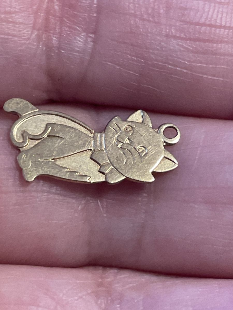 Ciondoli: Pendentif,  en or 8 carats – Usato da Montreux venduto da Pipo7878 2