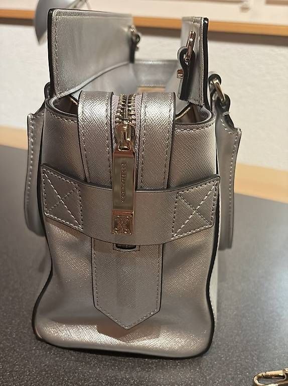 Borse da donna: Coccinelle Damenhandtasche  – Usato da Lachen SZ venduto da mcstaehlin 2