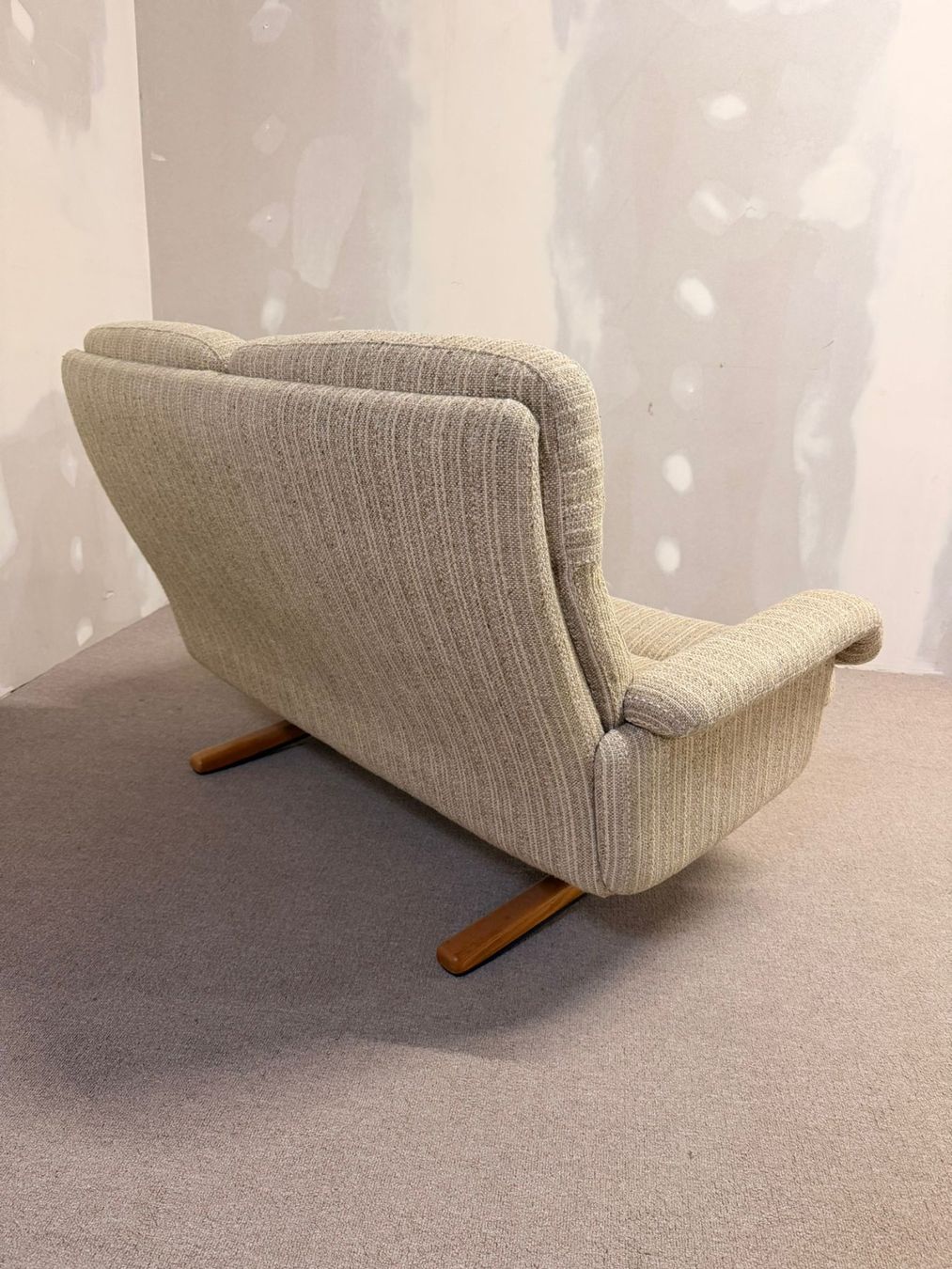 Divani: Dänisches Mid Century 2er Sofa mit Strukturstoffbezug, retro – Usato da Rickenbach ZH venduto da Der-Insider 8